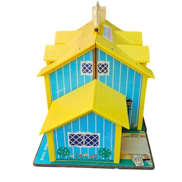 1969 Vintage Fisher Price Little People House with Car and 2 People - Picture 5 of 10